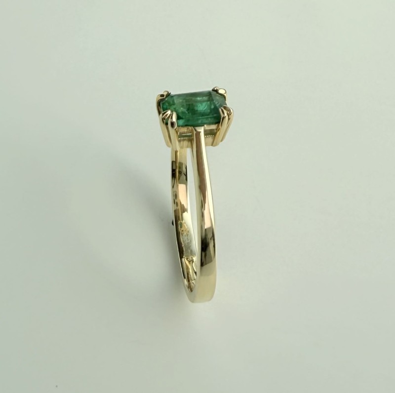 pierscionek ze szmaragdem 0,89ct-adbizuteria.jpg